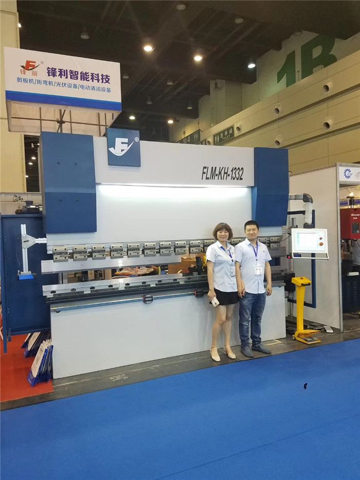 不銹鋼折彎設備 不銹鋼折彎設備